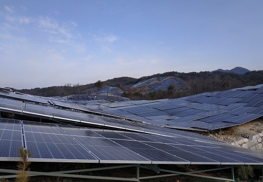 Монтажная конструкция солнечного модуля Солнечные панели на земле Корея 10 МВт
